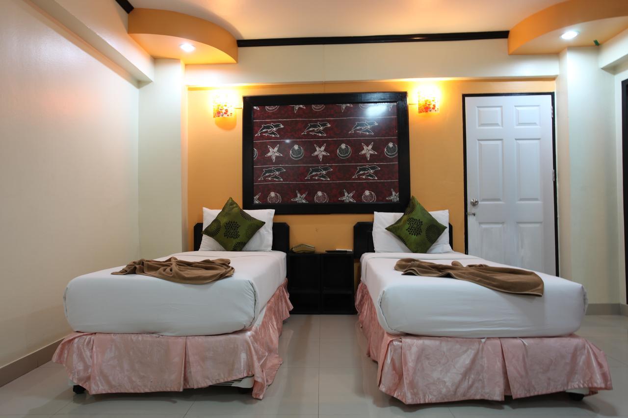 Home Pattaya Hotel Exterior photo
